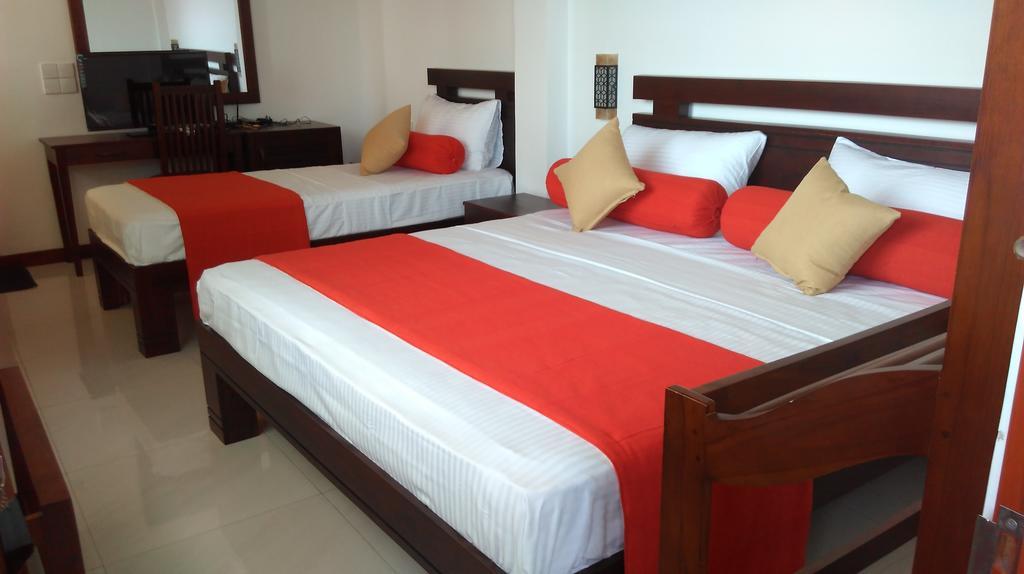 Vin Roma Inn Канді Екстер'єр фото